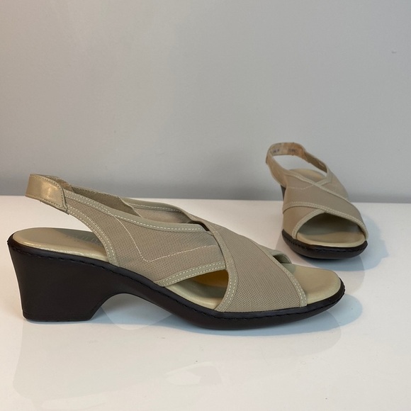 Munro Shoes - Munro Ava Taupe Stretch Slingback Heeled  Sandals Size 7.5N